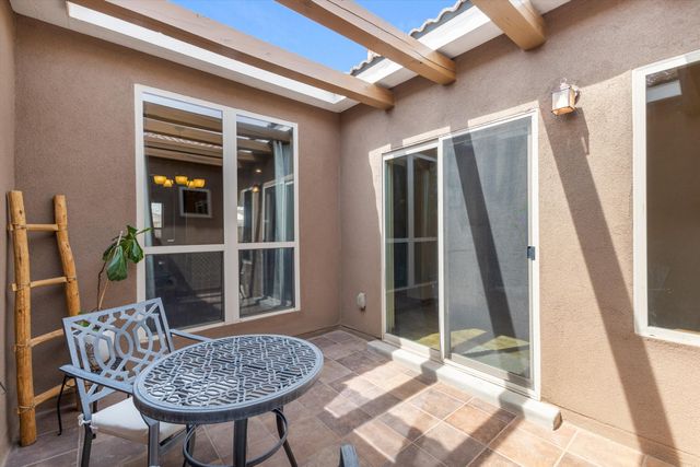 1801 Vista De Colinas Drive SE, Rio Rancho, NM 87124