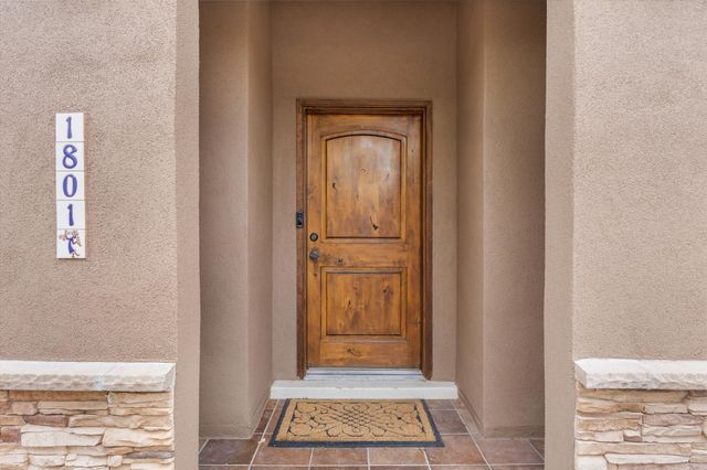 1801 Vista De Colinas Drive SE, Rio Rancho, NM 87124