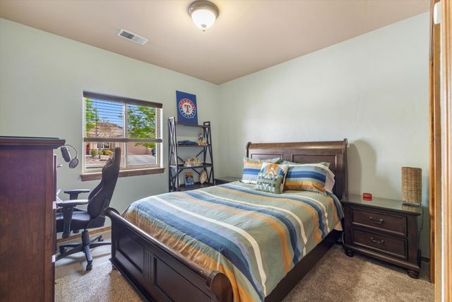 1801 Vista De Colinas Drive SE, Rio Rancho, NM 87124