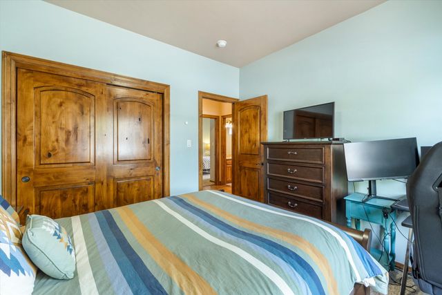 1801 Vista De Colinas Drive SE, Rio Rancho, NM 87124