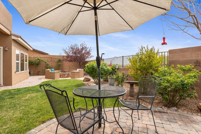 1801 Vista De Colinas Drive SE, Rio Rancho, NM 87124