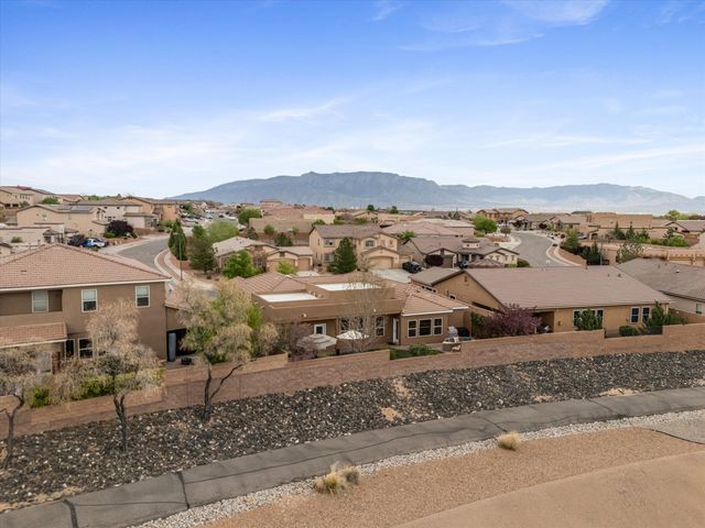 1801 Vista De Colinas Drive SE, Rio Rancho, NM 87124
