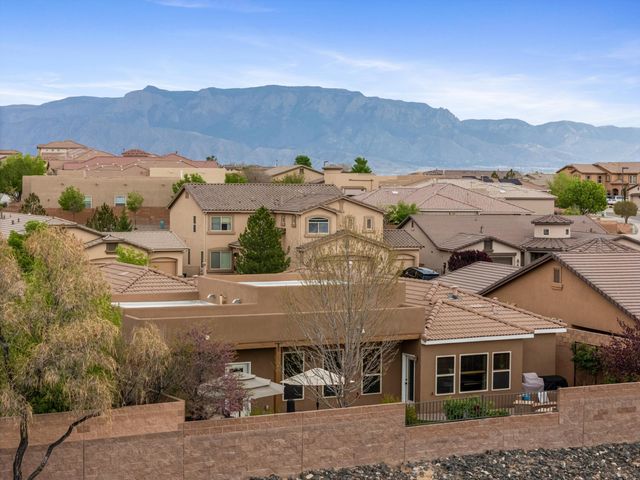 1801 Vista De Colinas Drive SE, Rio Rancho, NM 87124