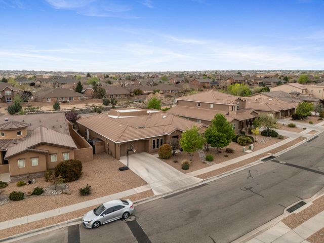 1801 Vista De Colinas Drive SE, Rio Rancho, NM 87124