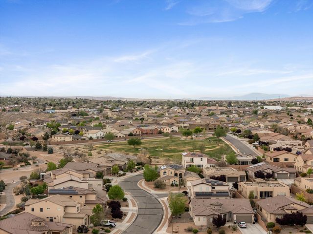 1801 Vista De Colinas Drive SE, Rio Rancho, NM 87124