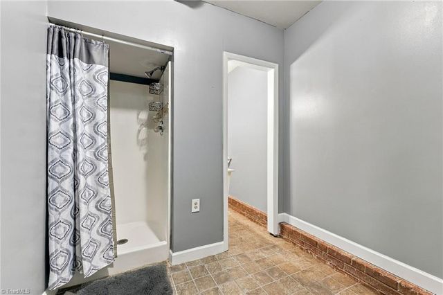 1801 Way Street, Greensboro, NC 27405
