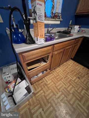 2841 ARTHUR AVE, Camden, NJ 08105