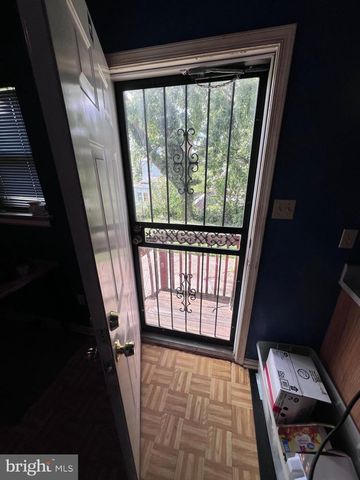 2841 ARTHUR AVE, Camden, NJ 08105