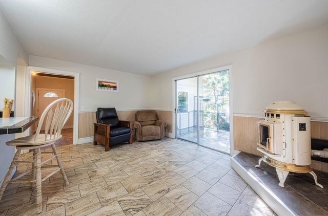 820 Comstock Road, Hollister, CA 95023