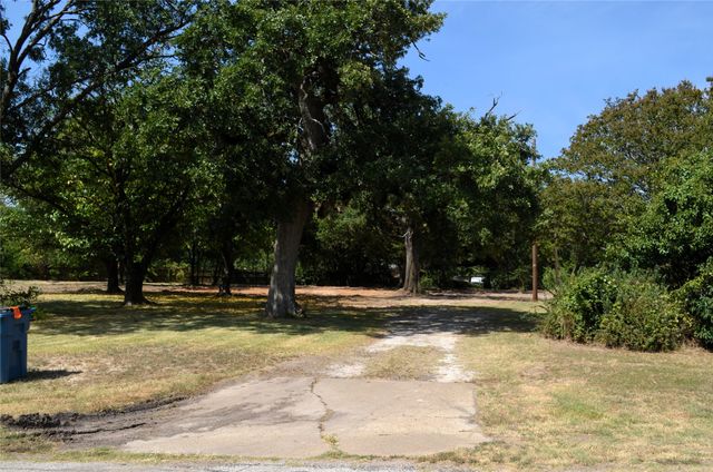 111 Bedfords Bend, Gun Barrel City, TX 75156