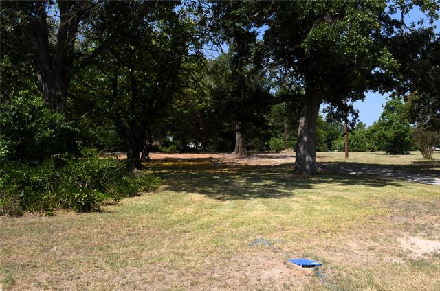 111 Bedfords Bend, Gun Barrel City, TX 75156