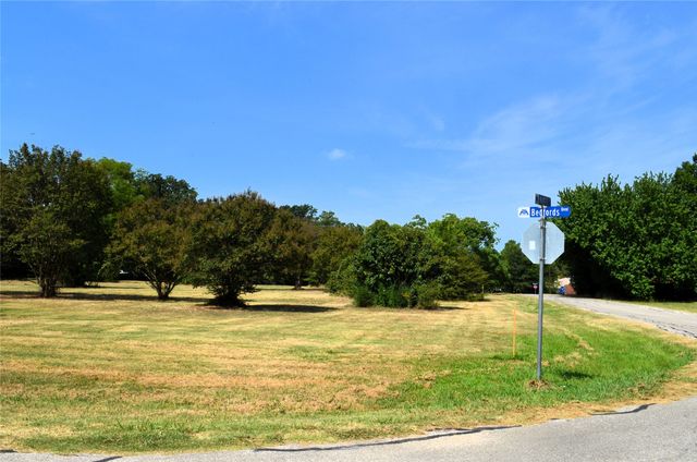 111 Bedfords Bend, Gun Barrel City, TX 75156