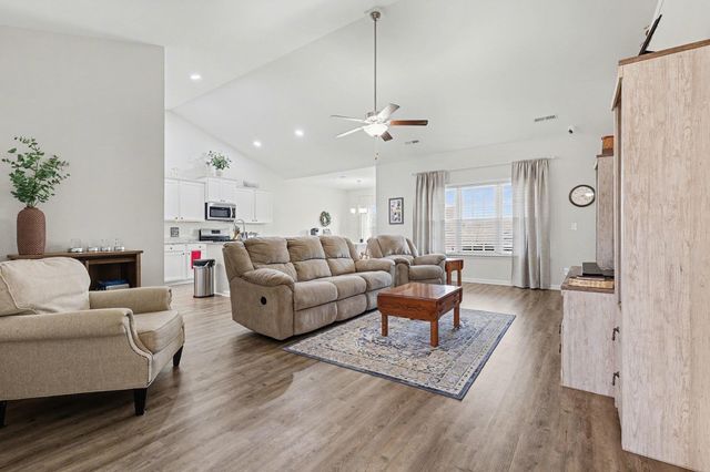 391 Hayloft Circle, Conway, SC 29526