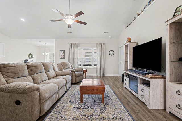 391 Hayloft Circle, Conway, SC 29526