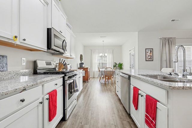 391 Hayloft Circle, Conway, SC 29526