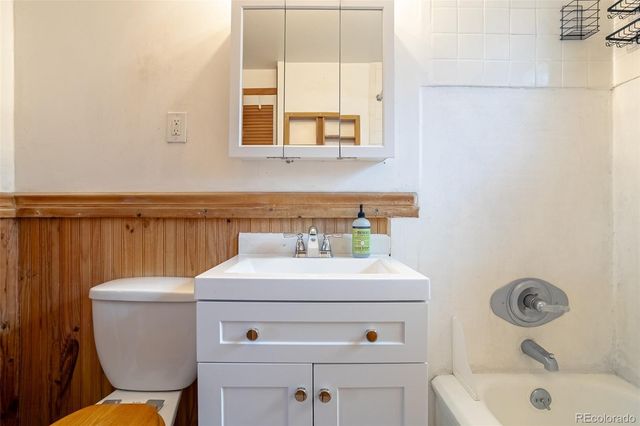 3116 W Jefferson Avenue, Englewood, CO 80110