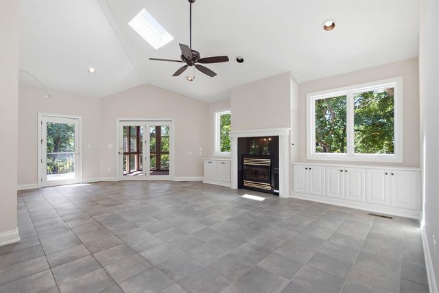 1709 GLENBROOK CT, Columbia, MO 65203