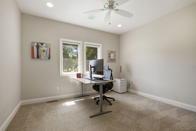 1709 GLENBROOK CT, Columbia, MO 65203