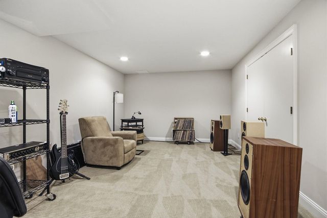 1709 GLENBROOK CT, Columbia, MO 65203