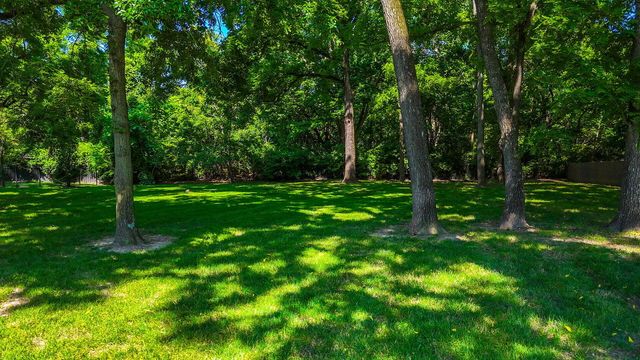 1709 GLENBROOK CT, Columbia, MO 65203