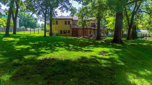 1709 GLENBROOK CT, Columbia, MO 65203