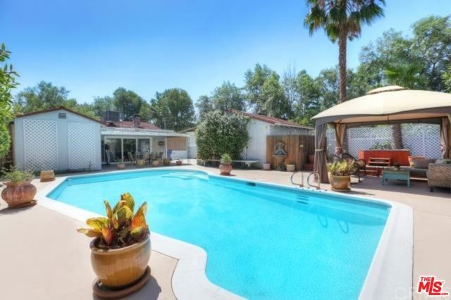 4721 Greenbush Avenue, Sherman Oaks, CA 91423
