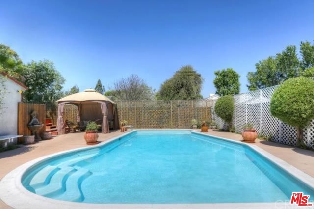 4721 Greenbush Avenue, Sherman Oaks, CA 91423