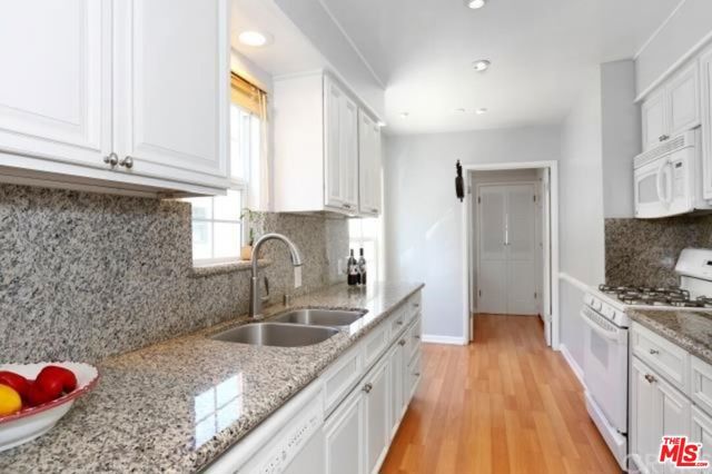 4721 Greenbush Avenue, Sherman Oaks, CA 91423