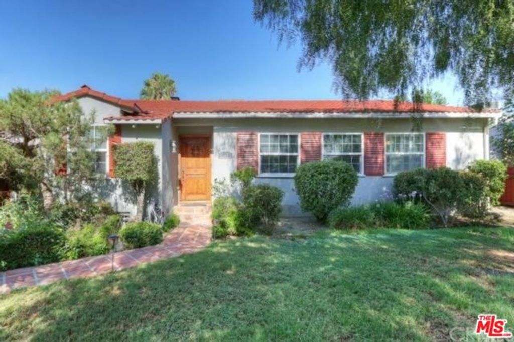 4721 Greenbush Avenue, Sherman Oaks, CA 91423