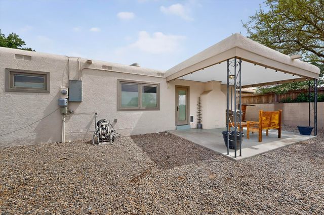 5341 Revi Don Drive NE, Albuquerque, NM 87111