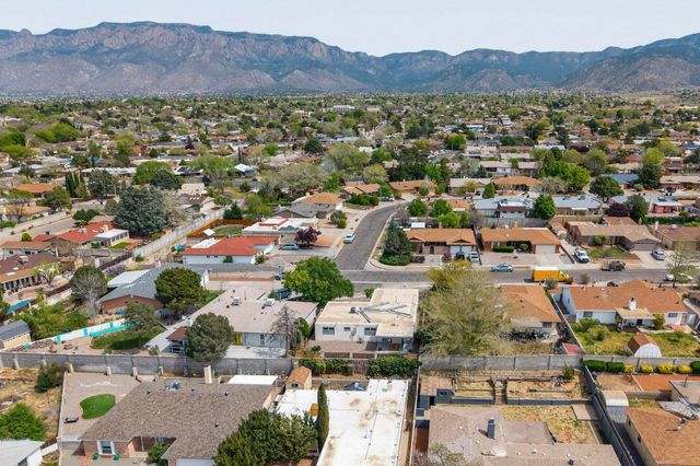 5341 Revi Don Drive NE, Albuquerque, NM 87111