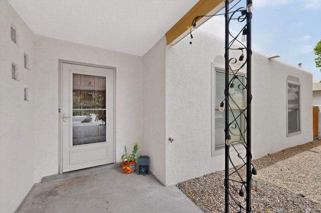 5341 Revi Don Drive NE, Albuquerque, NM 87111