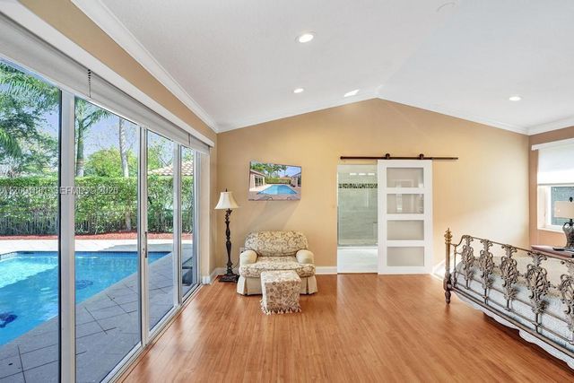 9921 NW 60th Pl, Parkland, FL 33076