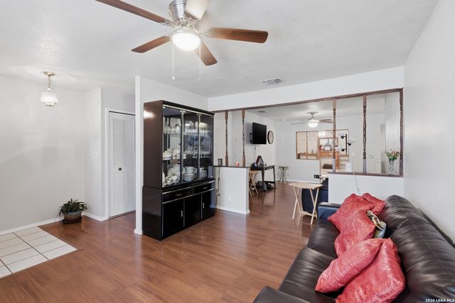 9418 GOLD DUST DR, San Antonio, TX 78245