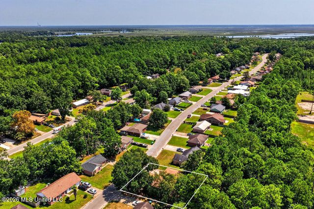 1629 Springridge Road, Gautier, MS 39553