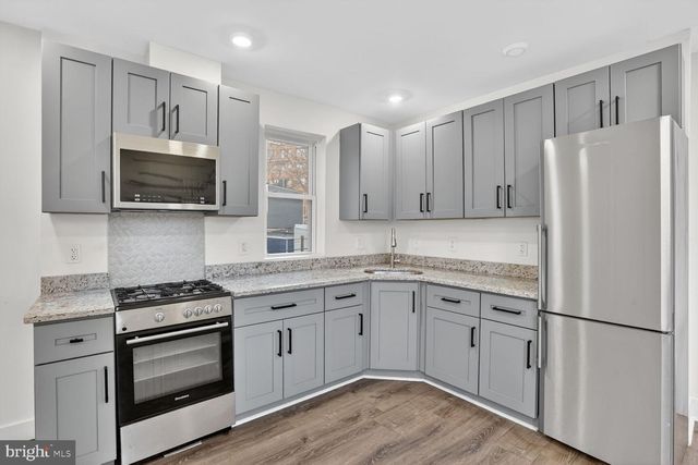 1821 T ST NW, Washington, DC 20009