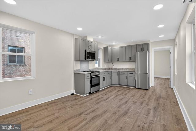 1821 T ST NW, Washington, DC 20009