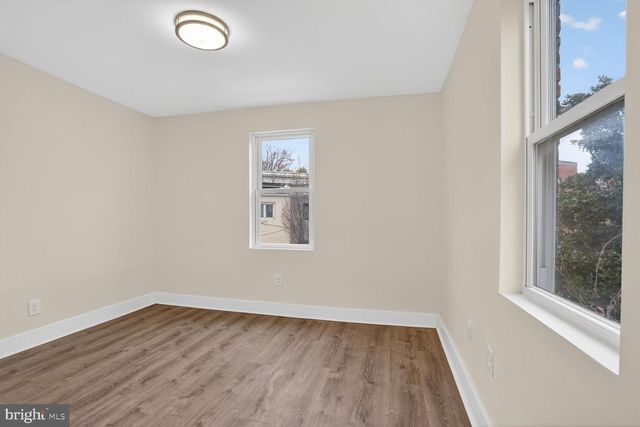 1821 T ST NW, Washington, DC 20009