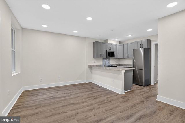 1821 T ST NW, Washington, DC 20009