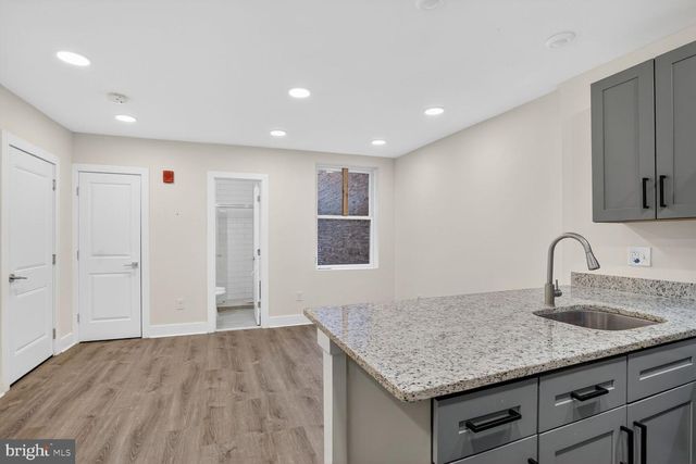 1821 T ST NW, Washington, DC 20009