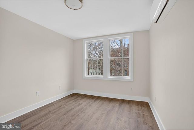 1821 T ST NW, Washington, DC 20009