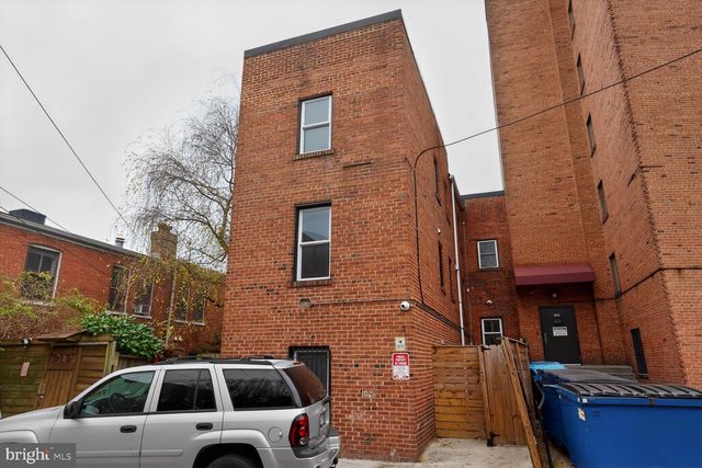 1821 T ST NW, Washington, DC 20009