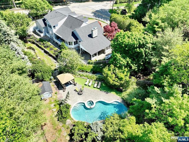 273 Glen Road, Woodcliff Lake, NJ 07677