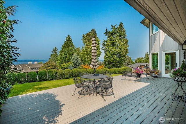 9175 Belted Kingfisher Road, Blaine, WA 98230