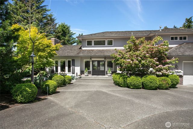 9175 Belted Kingfisher Road, Blaine, WA 98230