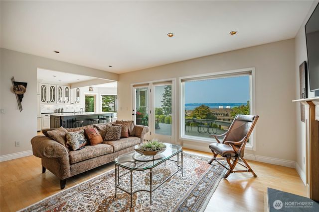 9175 Belted Kingfisher Road, Blaine, WA 98230