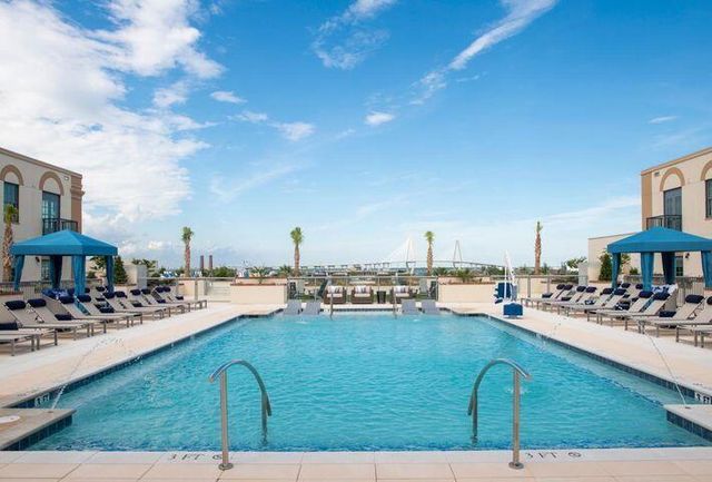 128 Columbus Street 1f, Charleston, SC 29403