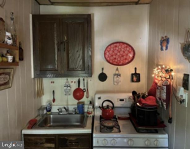 131 S MACDADE BLVD, Darby, PA 19023
