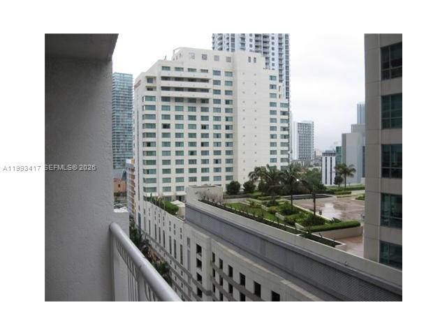 1200 Brickell Bay Dr 1510, Miami, FL 33131
