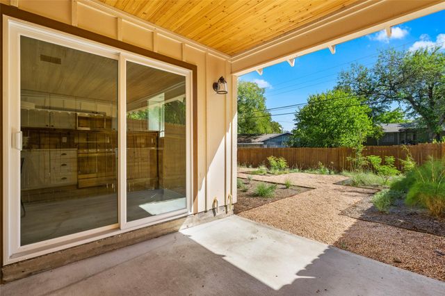 6209 Reicher DR, Austin, TX 78723